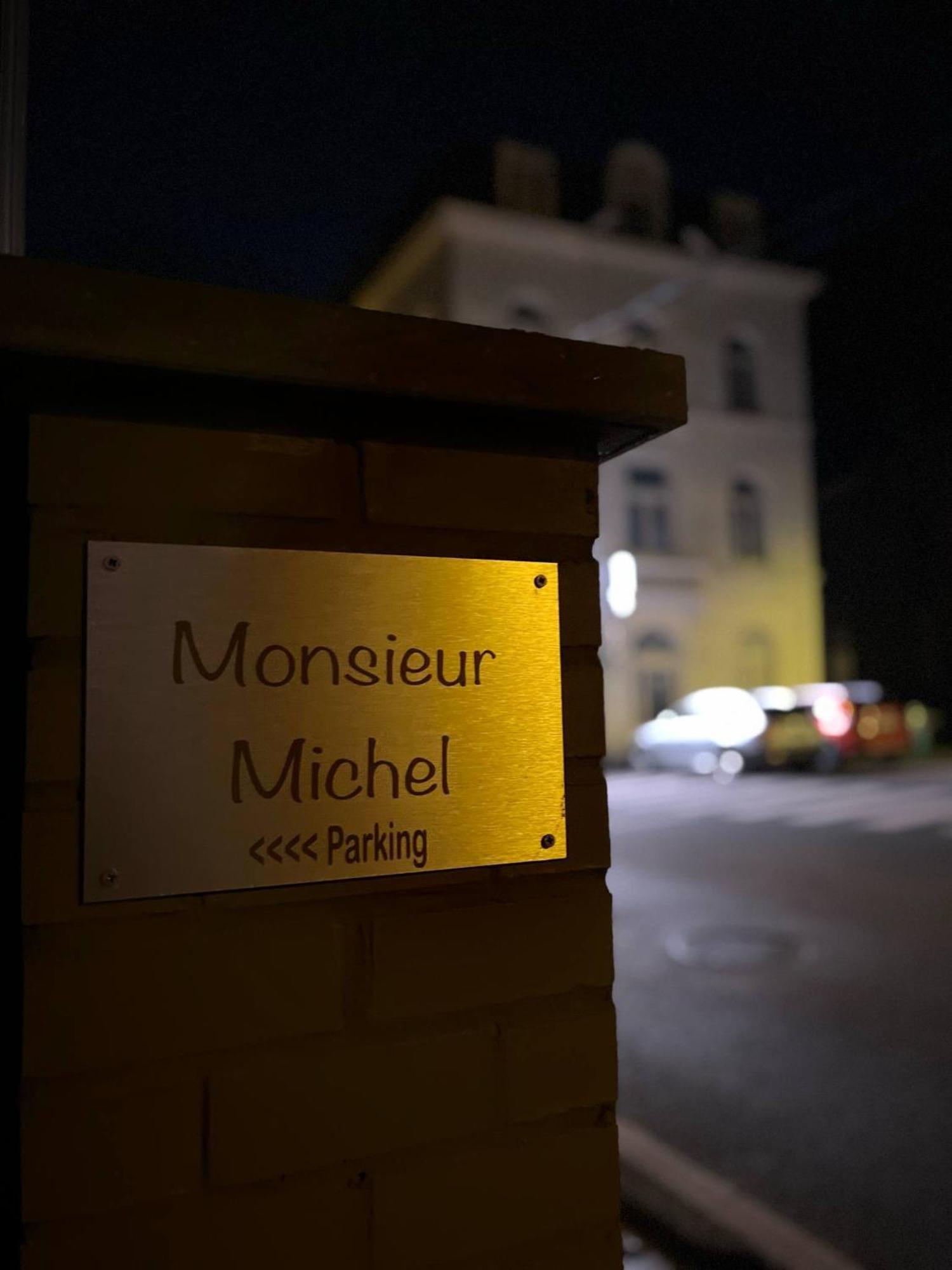 ホテル Monsieur Michel ディナン エクステリア 写真